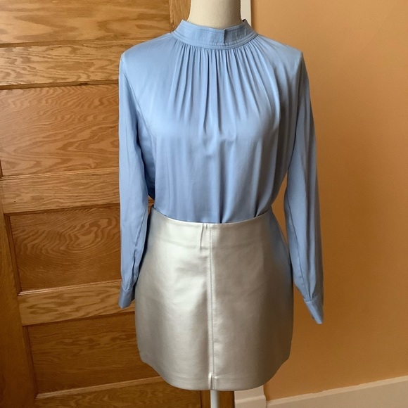 DELUC Silver Metallic Faux Leather Skirt Size M - Picture 2 of 16